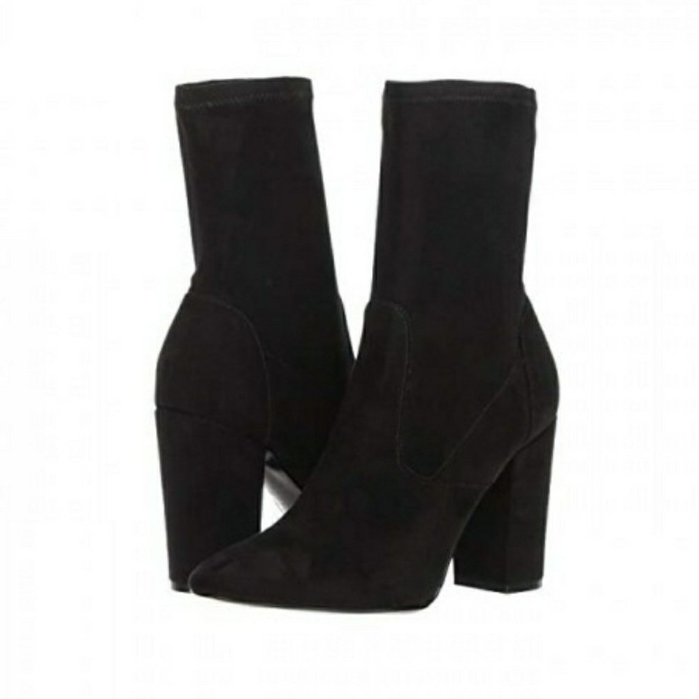 NEW Ivanka Trump Black Velvet Ankle Booties Size 6